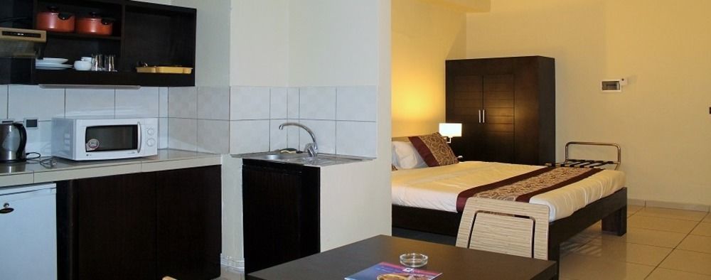 Apparthotel Ivotel Abidjan Exterior photo